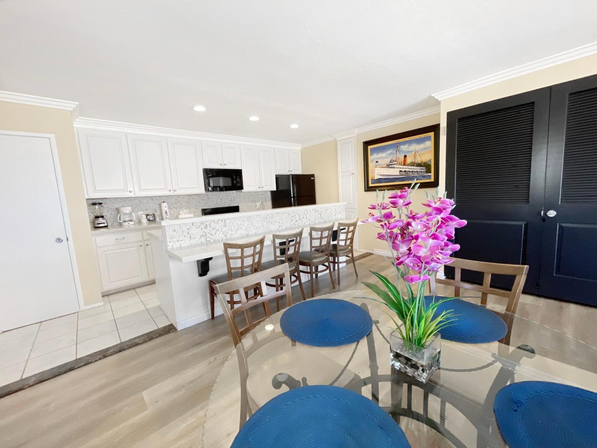 Catalina Courtyard Suites Avalon Bagian luar foto
