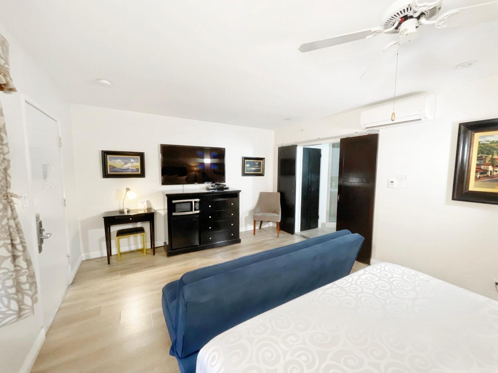 Catalina Courtyard Suites Avalon Bagian luar foto