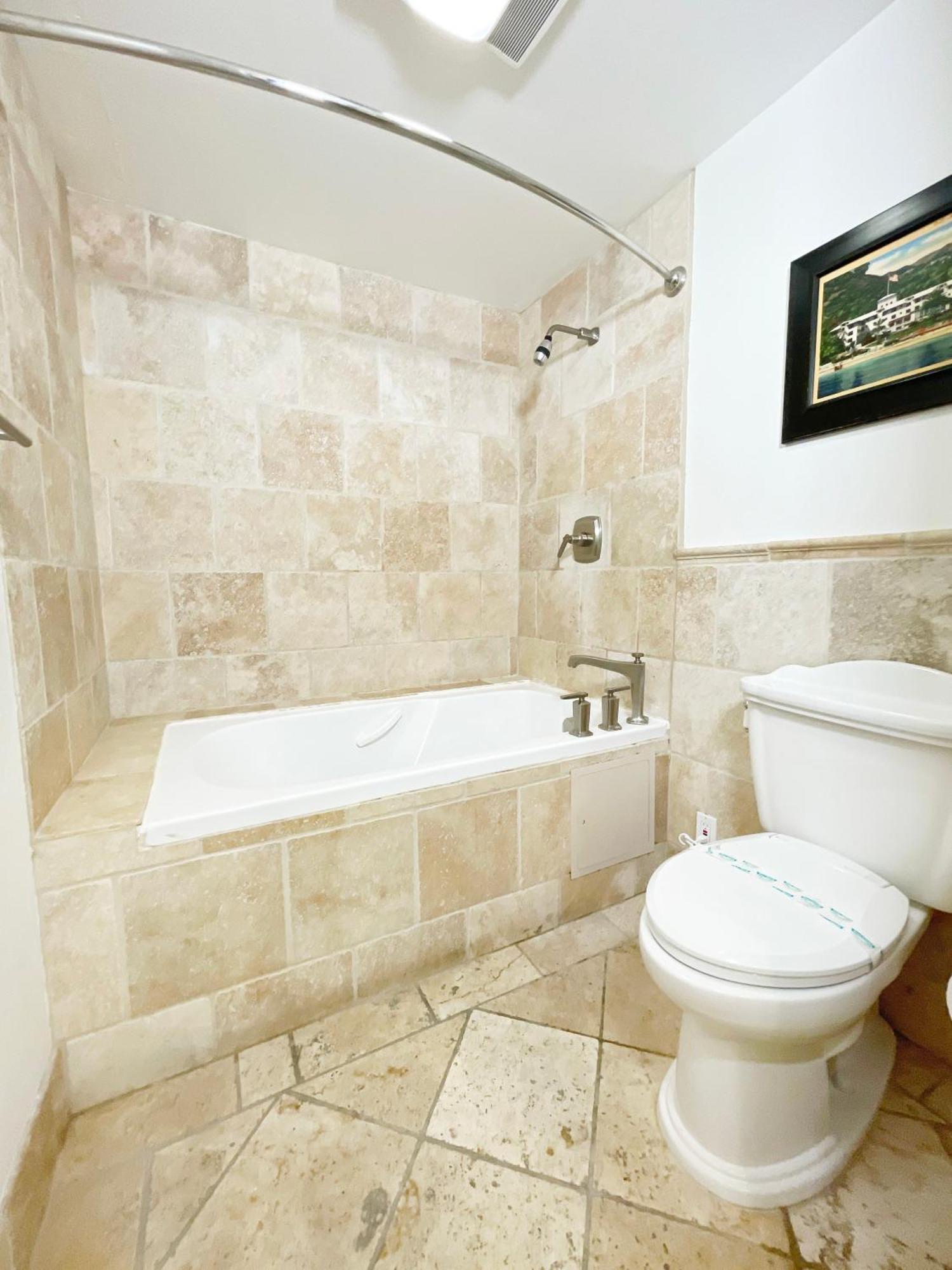 Catalina Courtyard Suites Avalon Bagian luar foto