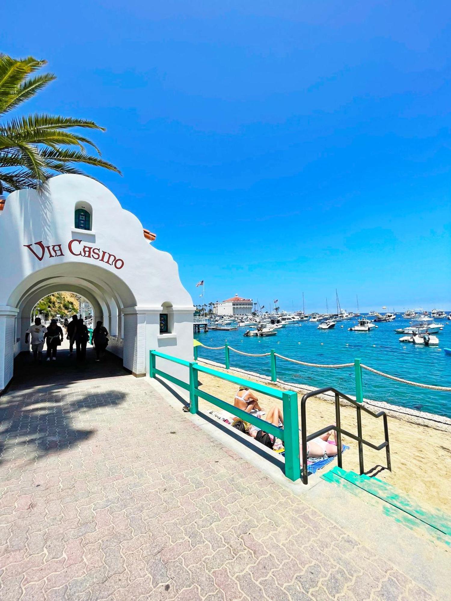 Catalina Courtyard Suites Avalon Bagian luar foto