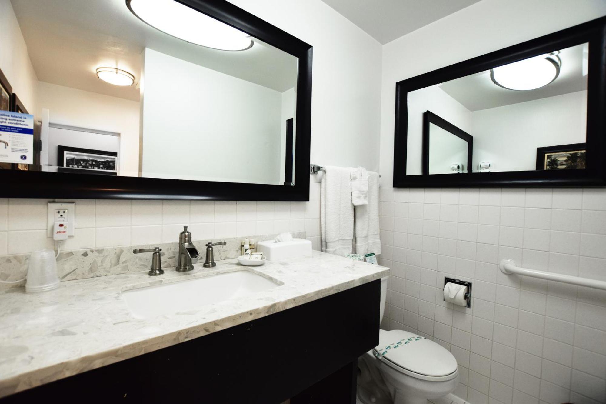 Catalina Courtyard Suites Avalon Bagian luar foto