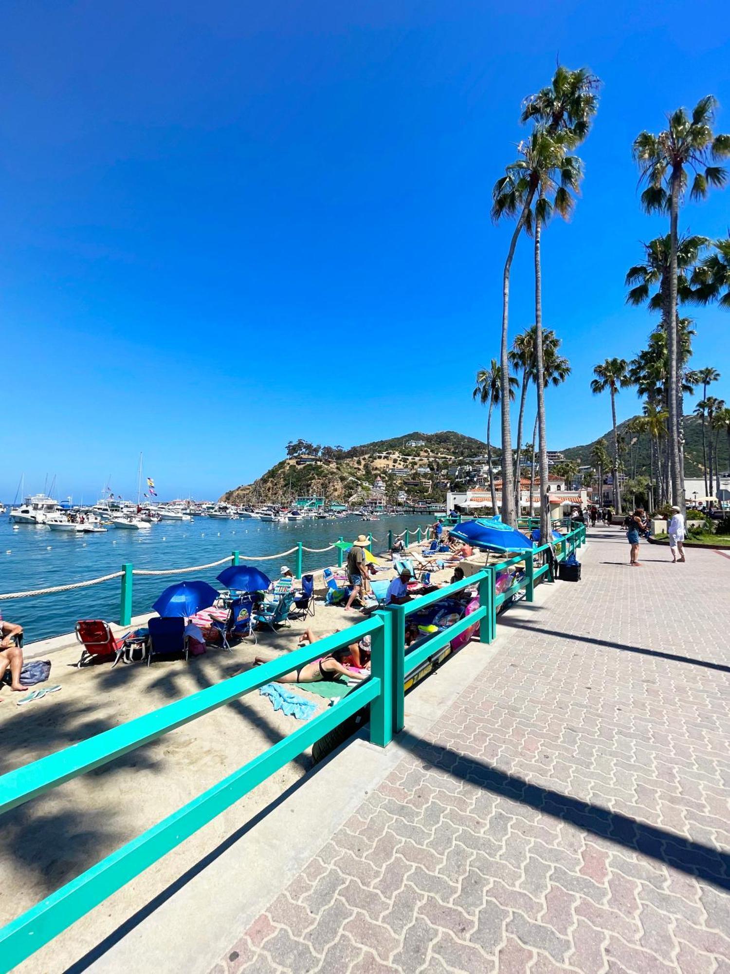 Catalina Courtyard Suites Avalon Bagian luar foto